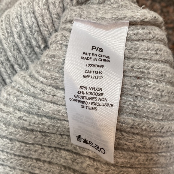 Garage Crop Turtle Neck -Small Light Gray - Picture 5 of 5